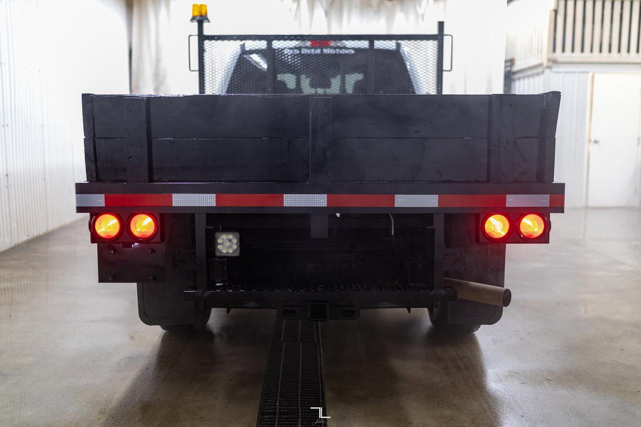 2022 Ford F-350 4x4 Crew Cab XLT Deck Red Deer AB
