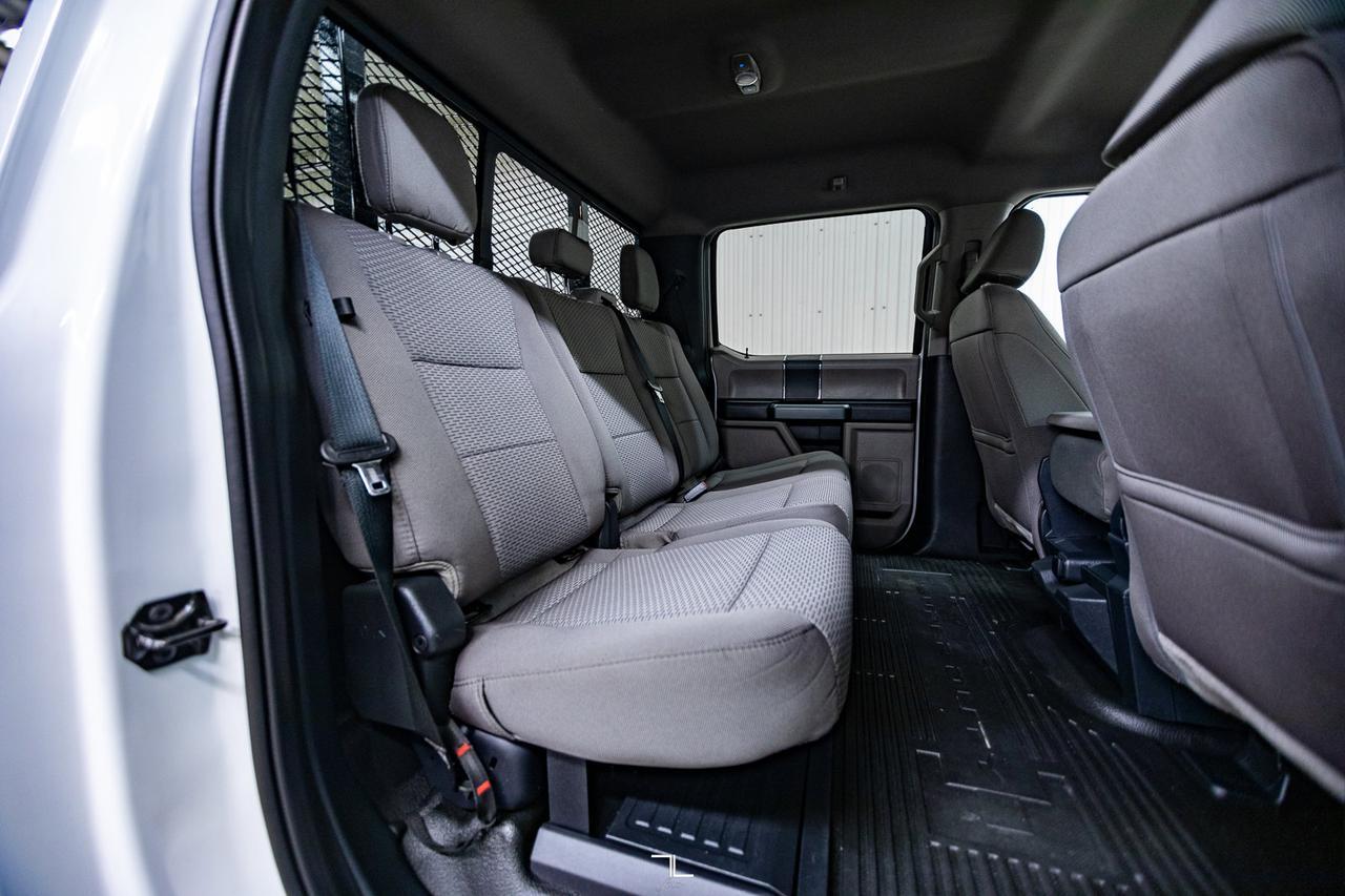 2022 Ford F-350 4x4 Crew Cab XLT Deck Red Deer AB