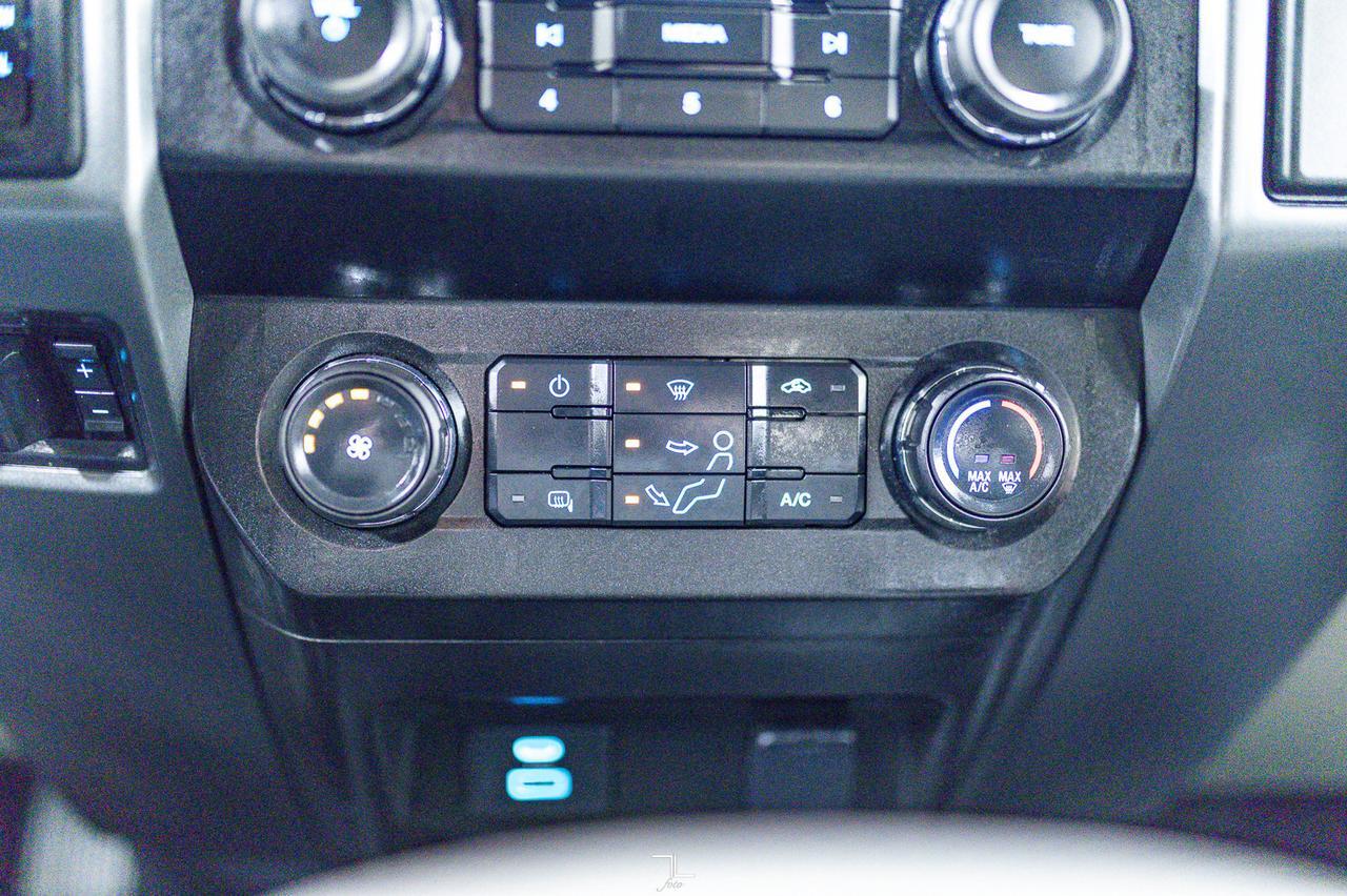 2022 Ford F-350 4x4 Crew Cab XLT FX4 BCam Red Deer AB