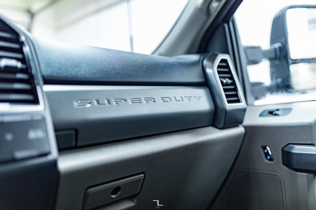 2022 Ford F-350 4x4 Crew Cab XLT FX4 BCam Red Deer AB