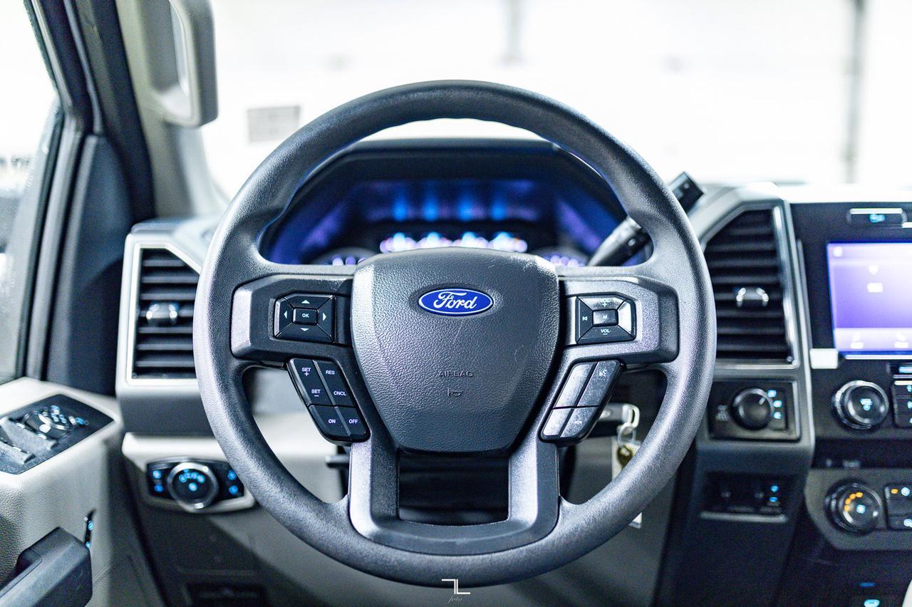 2022 Ford F-350 4x4 Crew Cab XLT FX4 BCam Red Deer AB