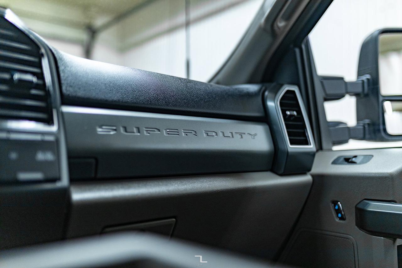 2022 Ford F-350 4x4 Crew Cab XLT FX4 Diesel BCam Red Deer AB