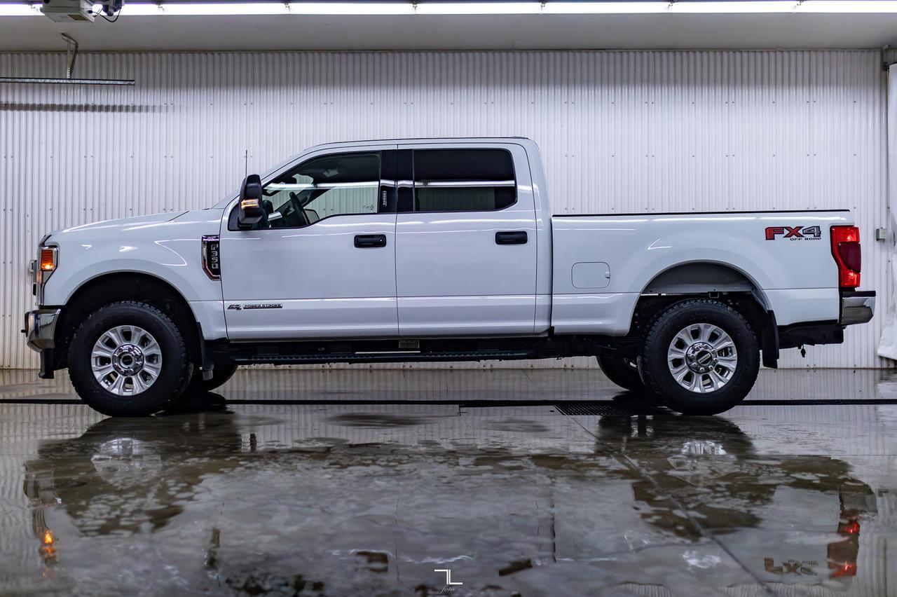 2022 Ford F-350 4x4 Crew Cab XLT FX4 Diesel BCam Red Deer AB
