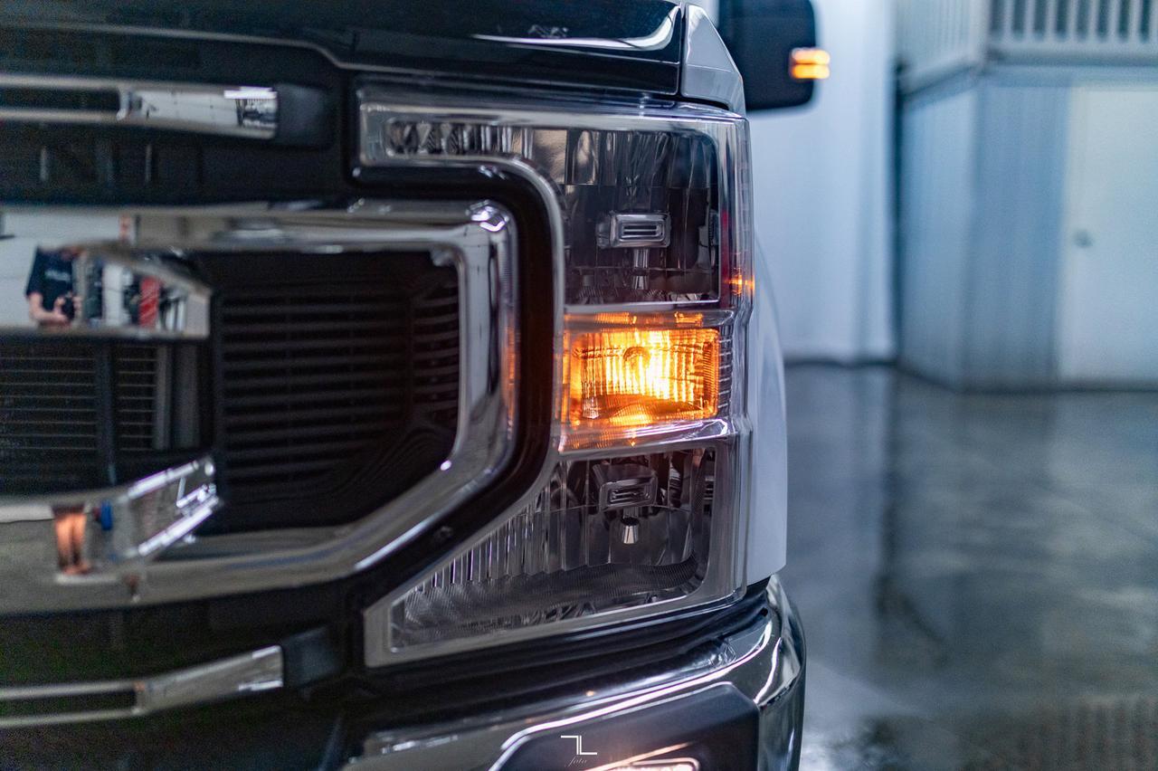 2022 Ford F-350 4x4 Crew Cab XLT FX4 Diesel BCam Red Deer AB