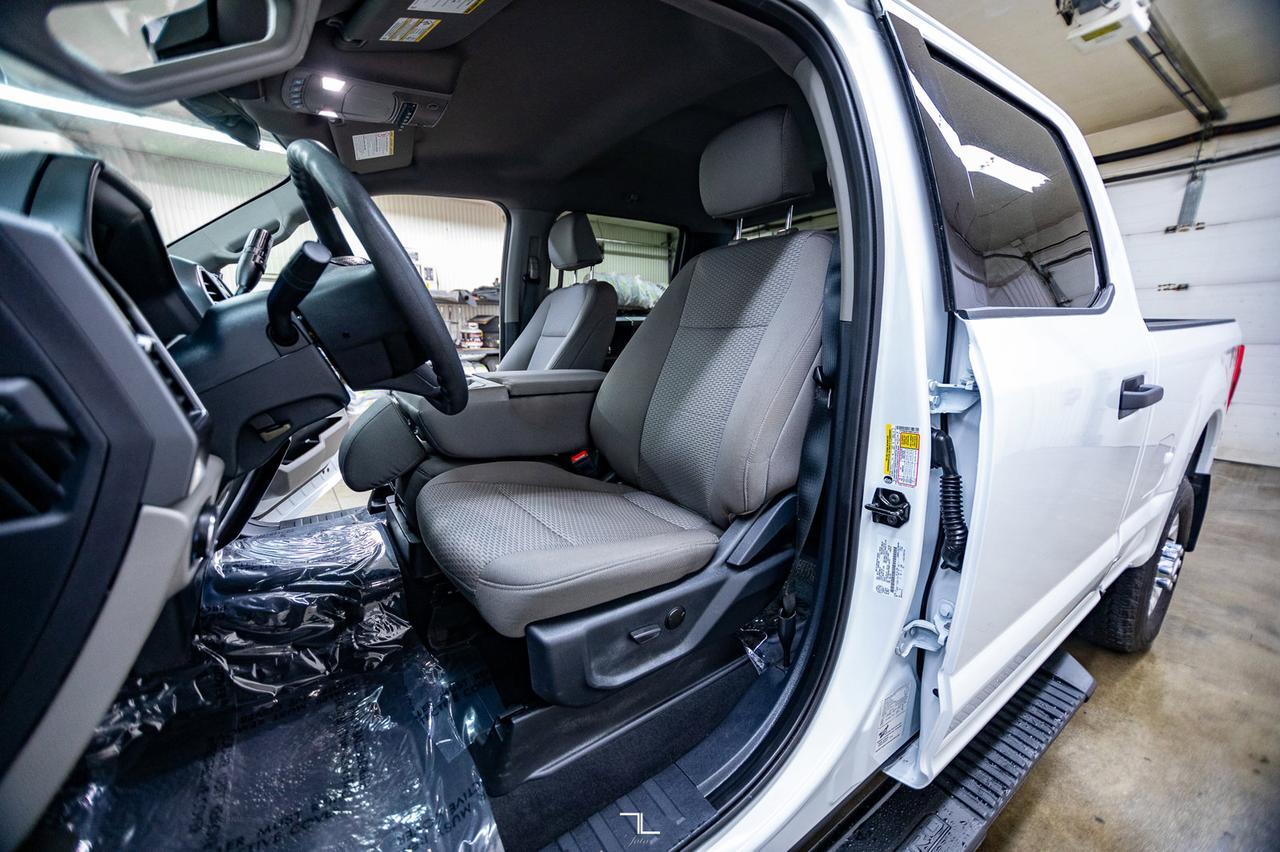 2022 Ford F-350 4x4 Crew Cab XLT FX4 Diesel BCam Red Deer AB