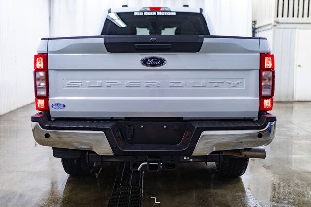 2022 Ford F-350 4x4 Crew Cab XLT FX4 Diesel BCam Red Deer AB