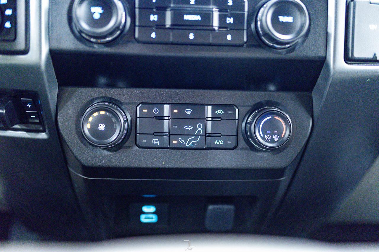 2022 Ford F-350 4x4 Crew Cab XLT FX4 Longbox BCam Red Deer AB