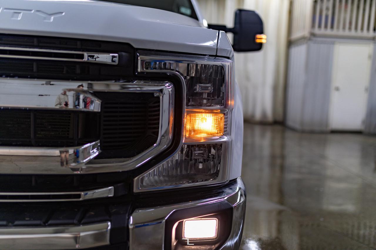 2022 Ford F-350 4x4 Crew Cab XLT FX4 Longbox BCam Red Deer AB