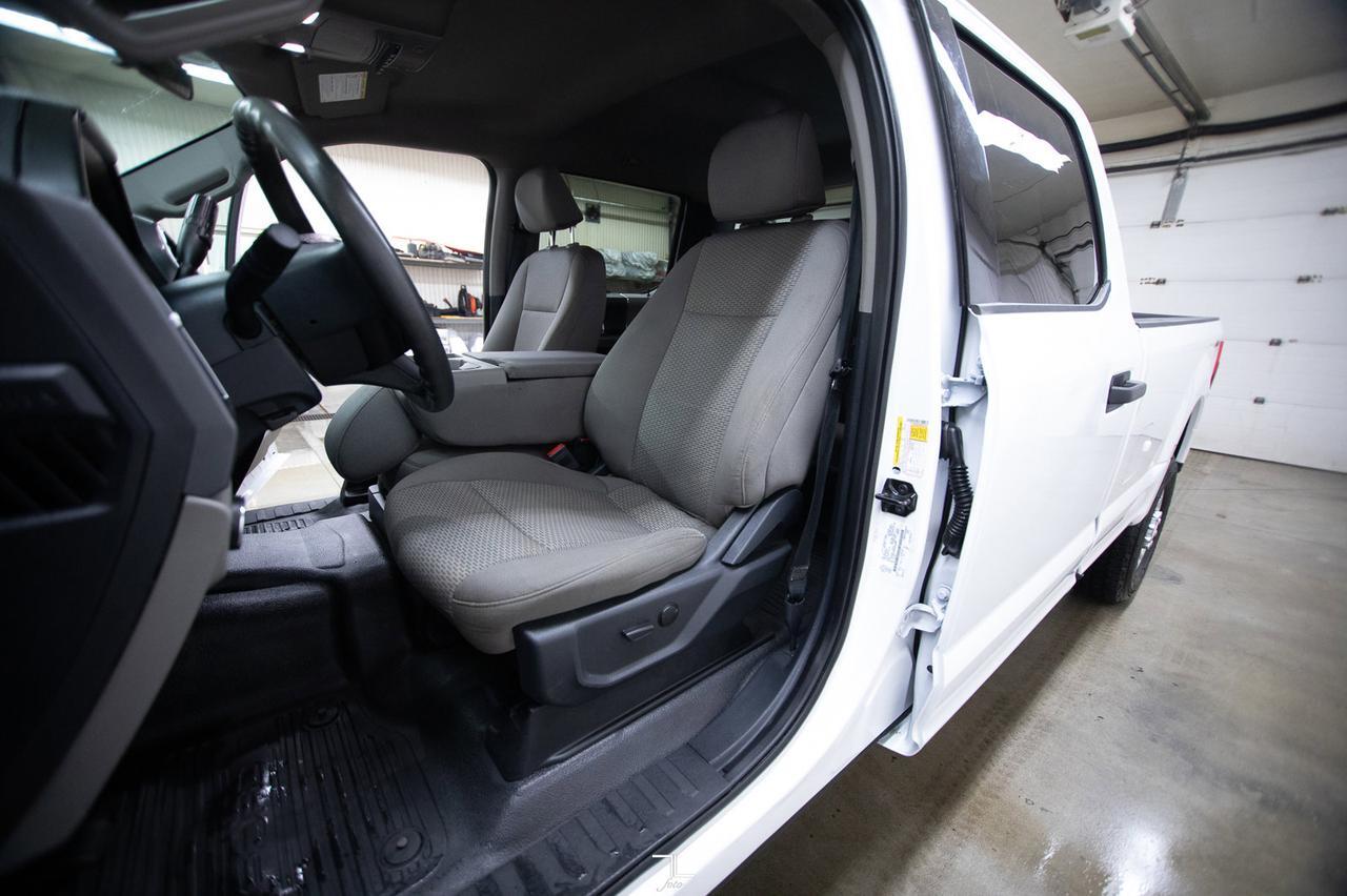 2022 Ford F-350 4x4 Crew Cab XLT FX4 Longbox BCam Red Deer AB