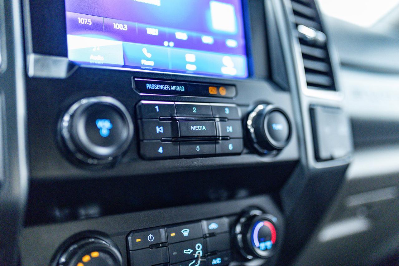 2022 Ford F-350 4x4 Crew Cab XLT FX4 Longbox BCam Red Deer AB