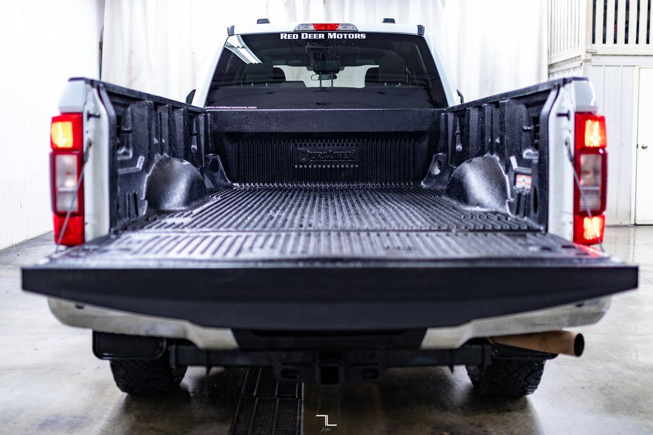 2022 Ford F-350 4x4 Crew Cab XLT FX4 Longbox BCam Red Deer AB