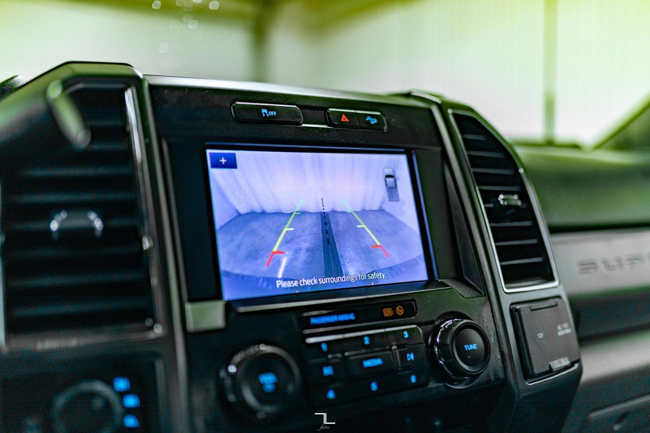 2022 Ford F-350 4x4 Crew Cab XLT FX4 Longbox BCam Red Deer AB