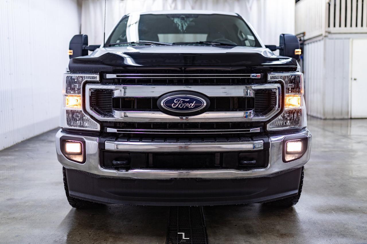 2022 Ford F-350 4x4 Crew Cab XLT FX4 Longbox BCam Red Deer AB