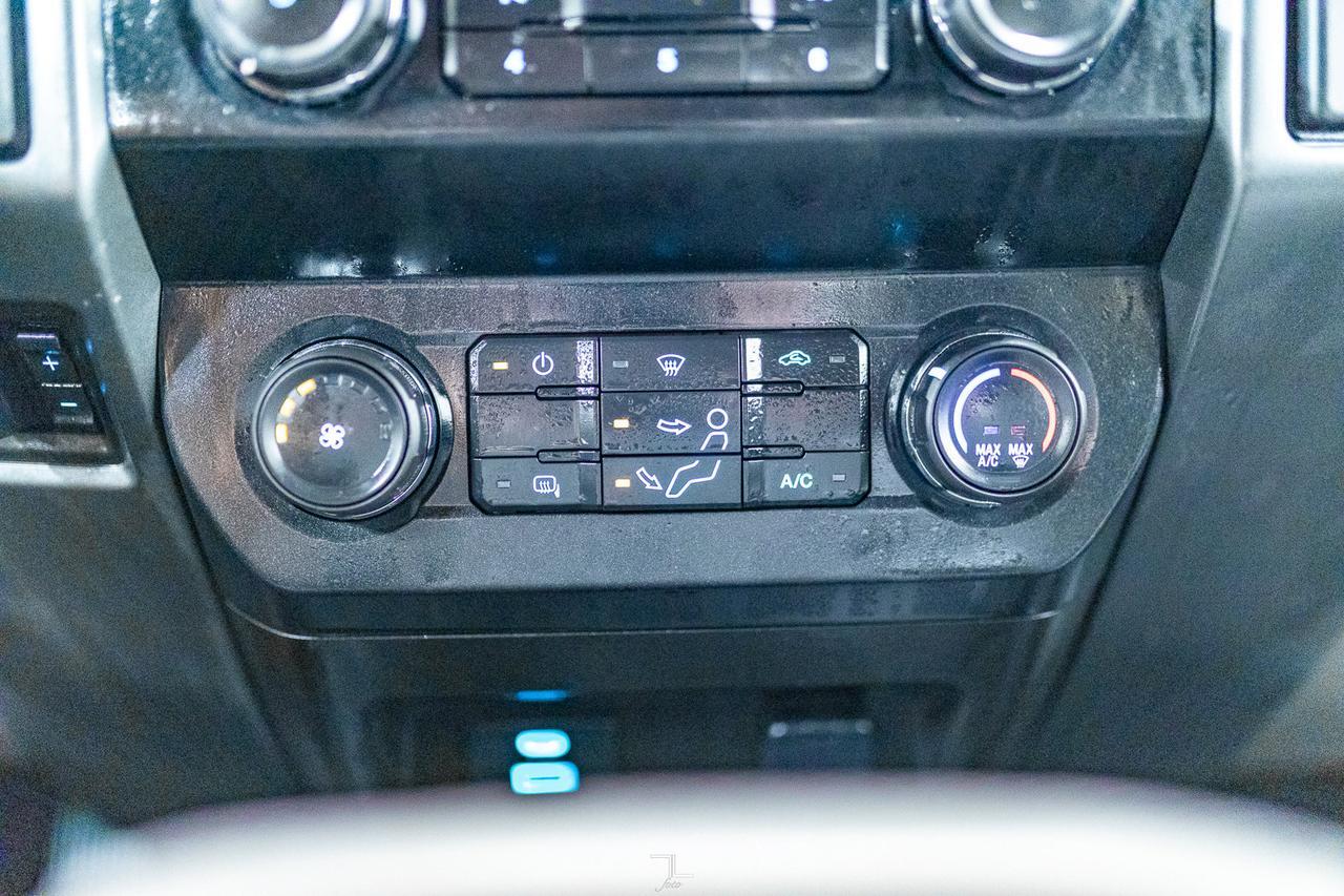 2022 Ford F-350 4x4 Crew Cab XLT FX4 Longbox BCam Red Deer AB