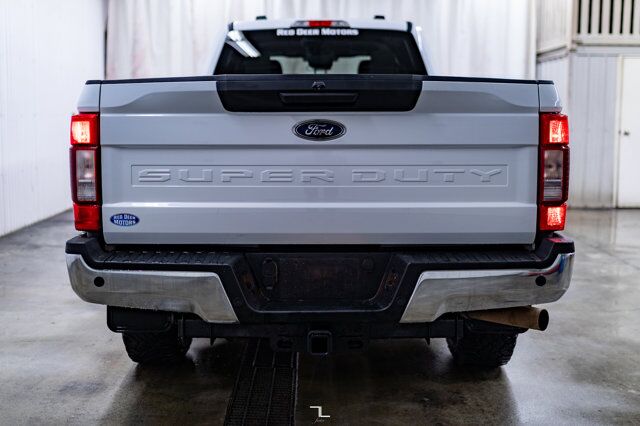 2022 Ford F-350 4x4 Crew Cab XLT FX4 Longbox BCam Red Deer AB