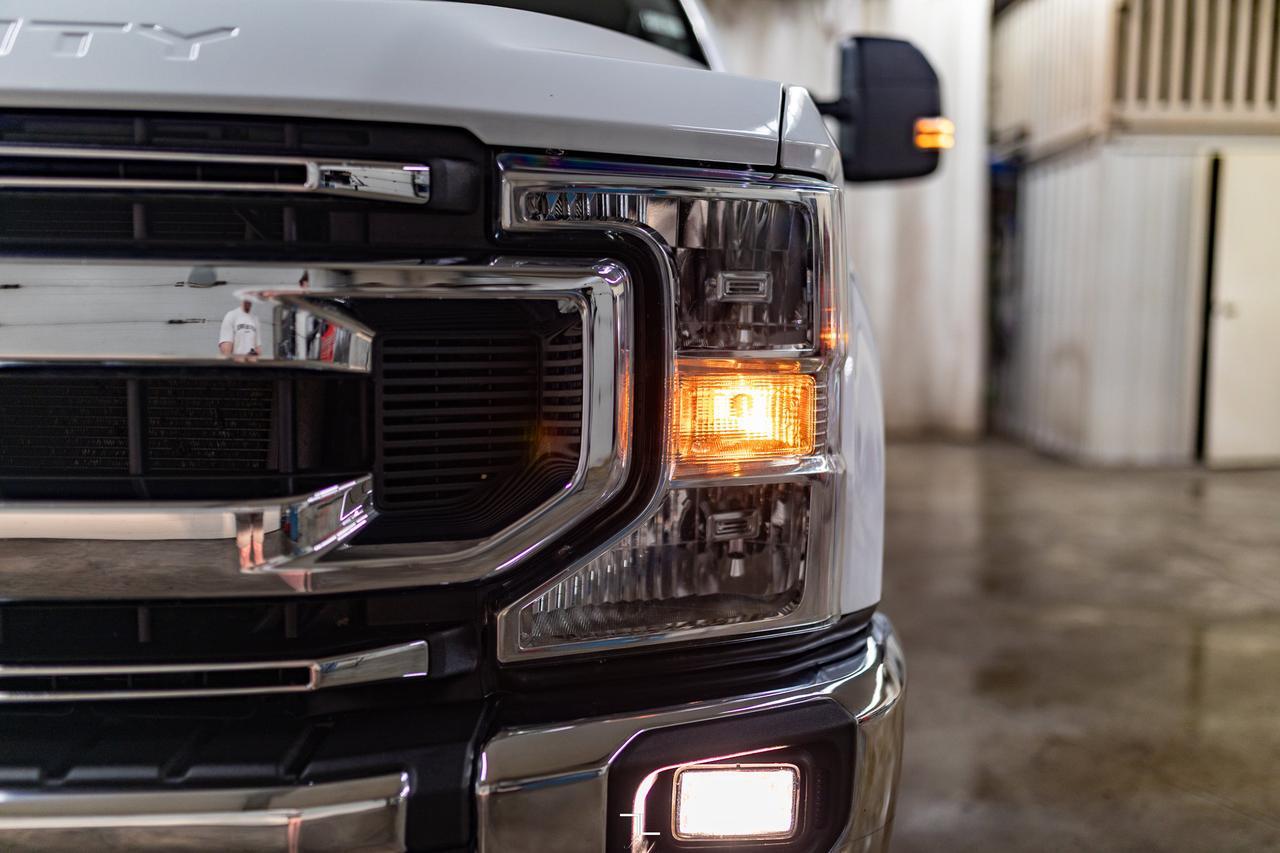 2022 Ford F-350 4x4 Crew Cab XLT FX4 Longbox PSeat BCam Red Deer AB