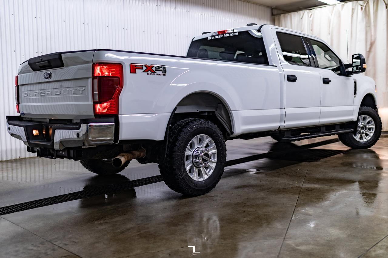 2022 Ford F-350 4x4 Crew Cab XLT FX4 Longbox PSeat BCam Red Deer AB