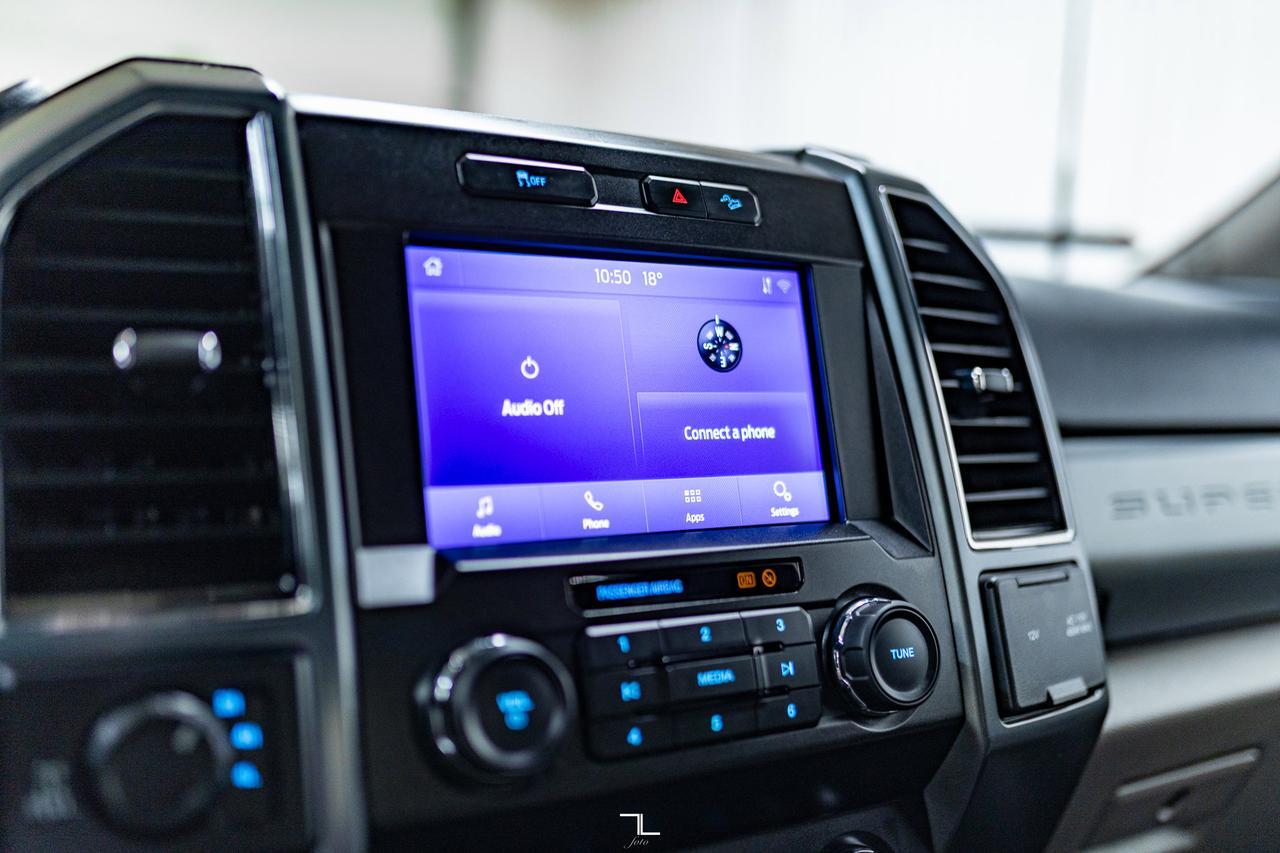 2022 Ford F-350 4x4 Crew Cab XLT FX4 Longbox PSeat BCam Red Deer AB