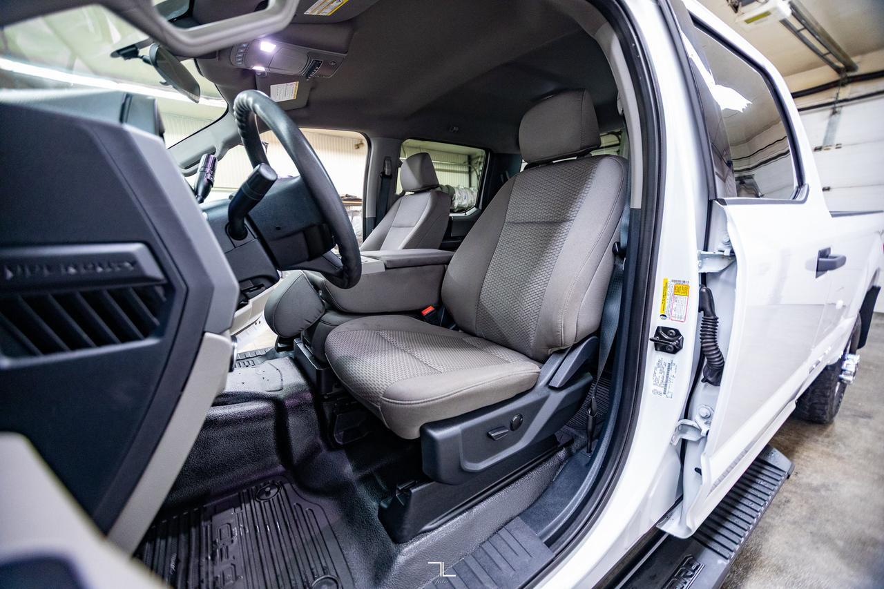 2022 Ford F-350 4x4 Crew Cab XLT FX4 Longbox PSeat BCam Red Deer AB