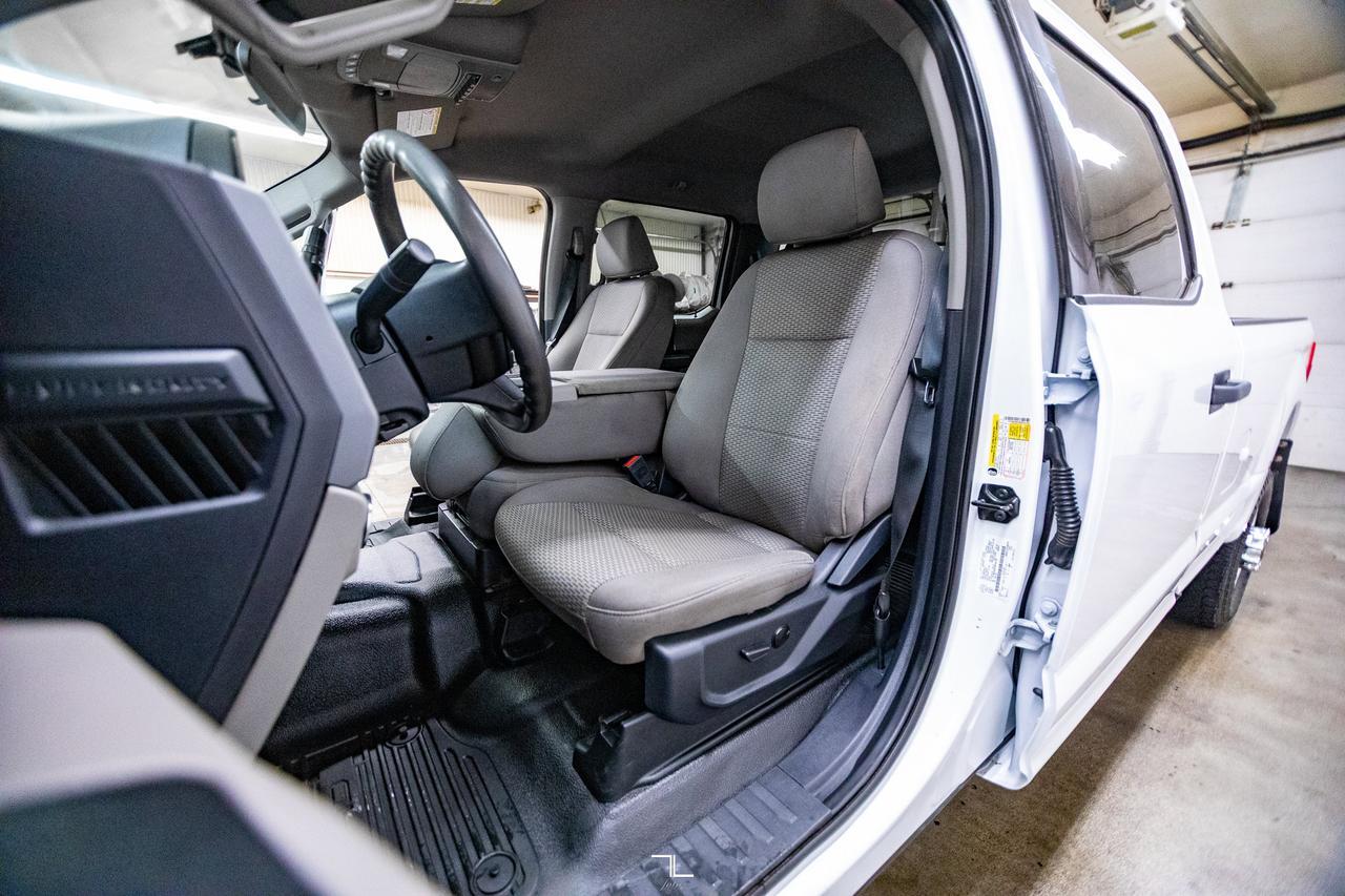 2022 Ford F-350 4x4 Crew Cab XLT FX4 Longbox PSeat BCam Red Deer AB