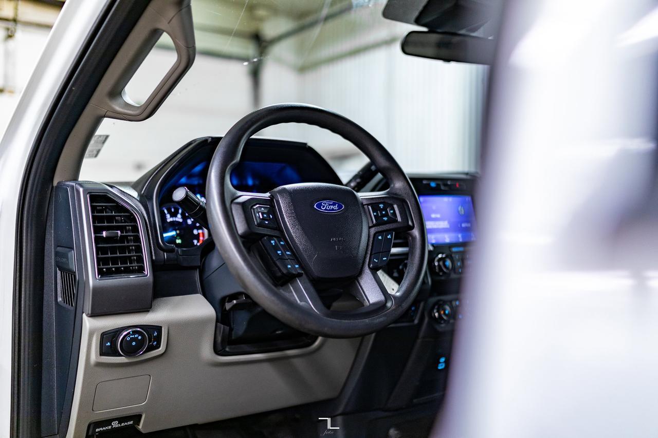 2022 Ford F-350 4x4 Crew Cab XLT FX4 Longbox PSeat BCam Red Deer AB