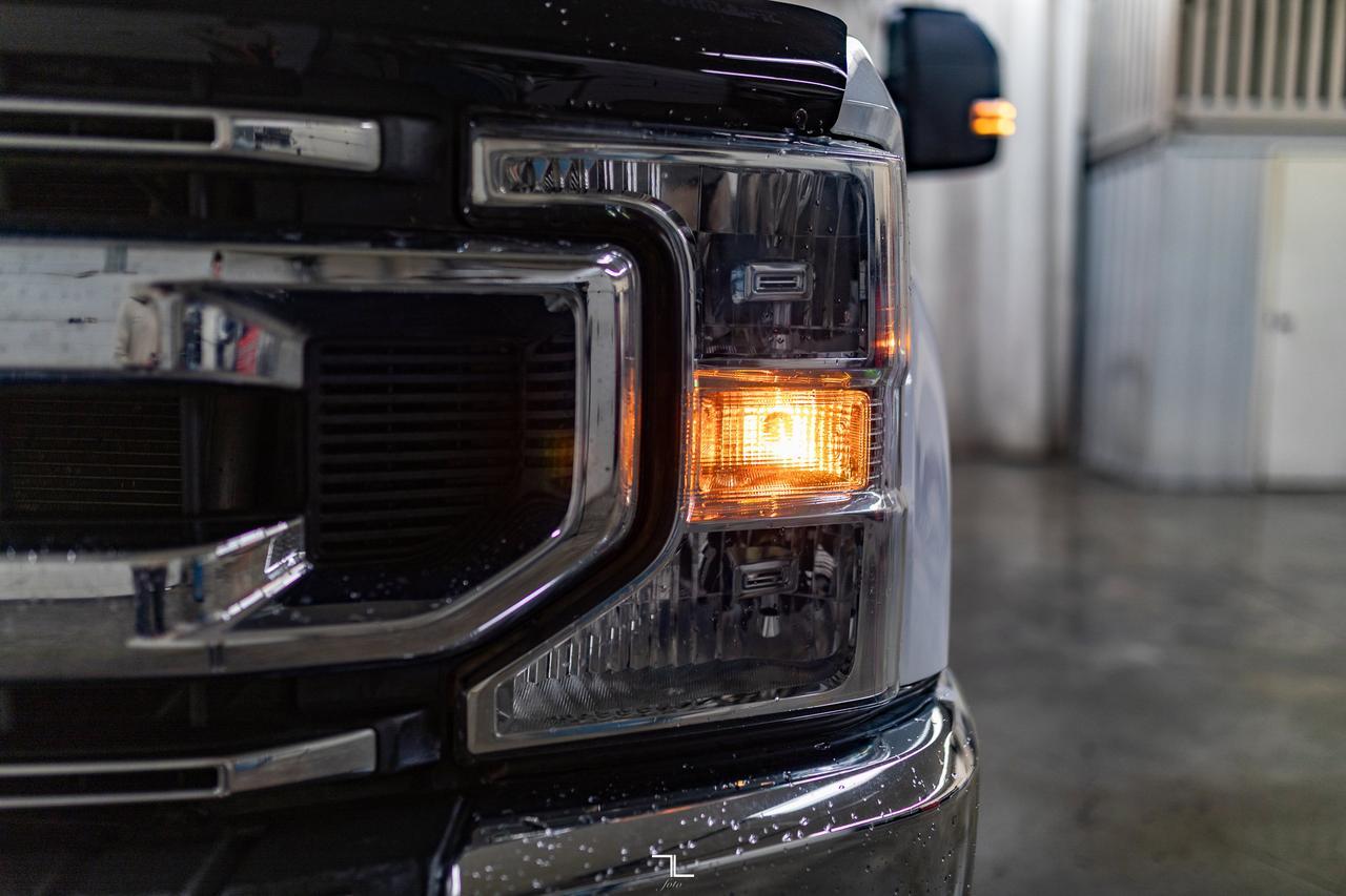 2022 Ford F-350 4x4 Crew Cab XLT FX4 Longbox PSeat BCam Red Deer AB