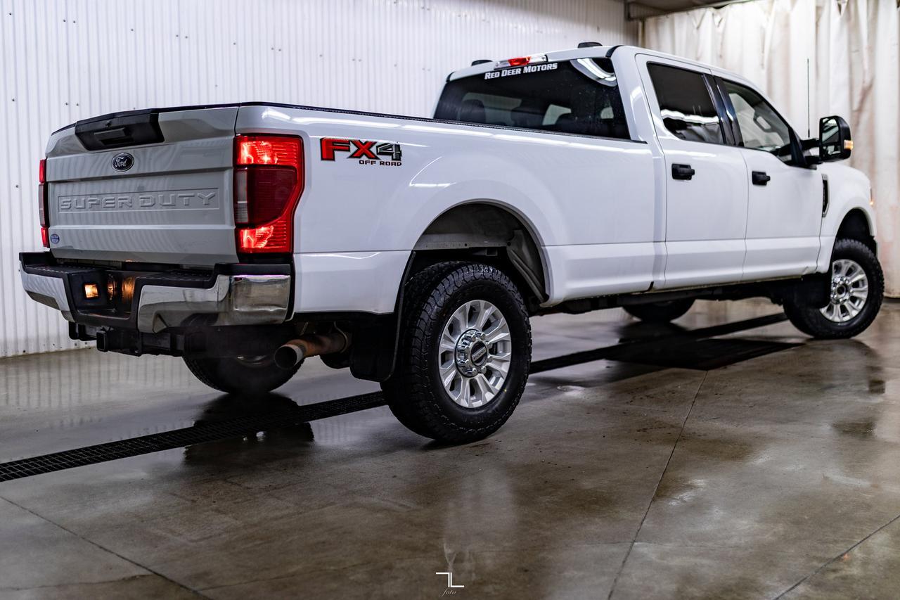 2022 Ford F-350 4x4 Crew Cab XLT FX4 Longbox PSeat BCam Red Deer AB