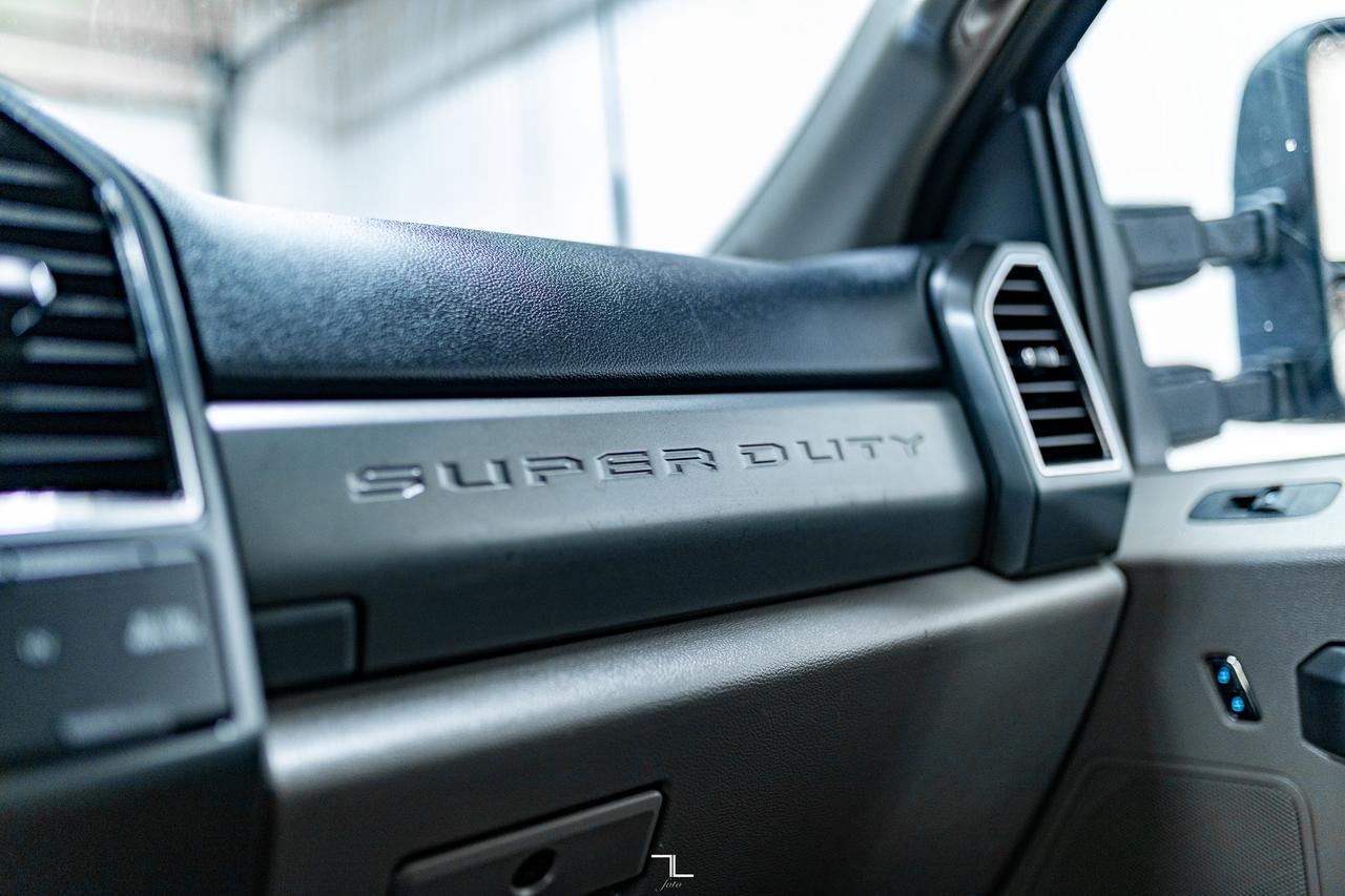 2022 Ford F-350 4x4 Crew Cab XLT FX4 Longbox PSeat BCam Red Deer AB