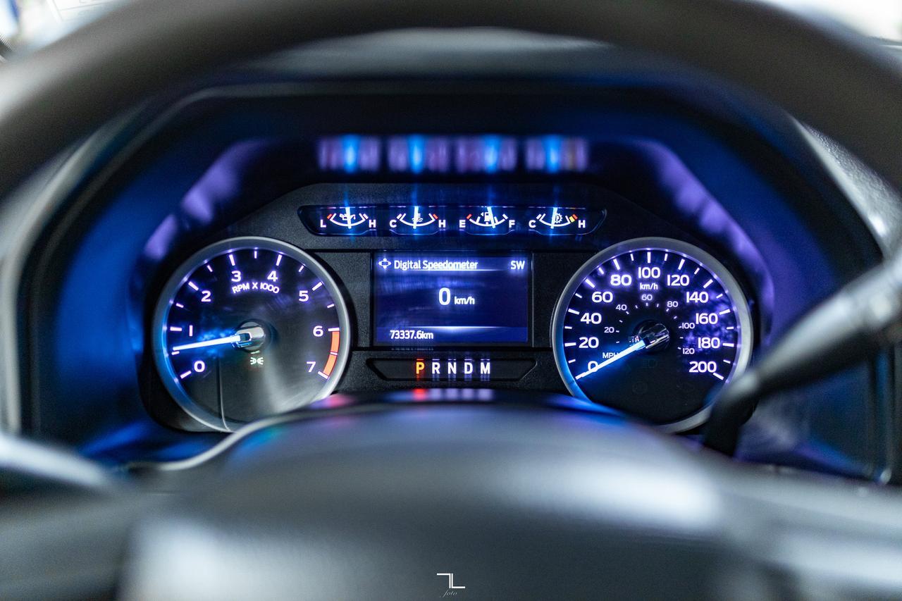 2022 Ford F-350 4x4 Crew Cab XLT FX4 Longbox PSeat BCam Red Deer AB