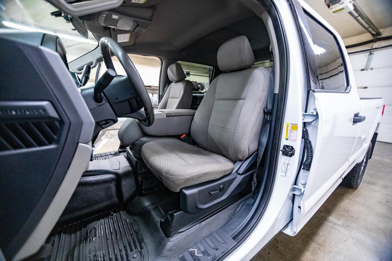 2022 Ford F-350 4x4 Crew Cab XLT FX4 Longbox PSeat BCam Red Deer AB