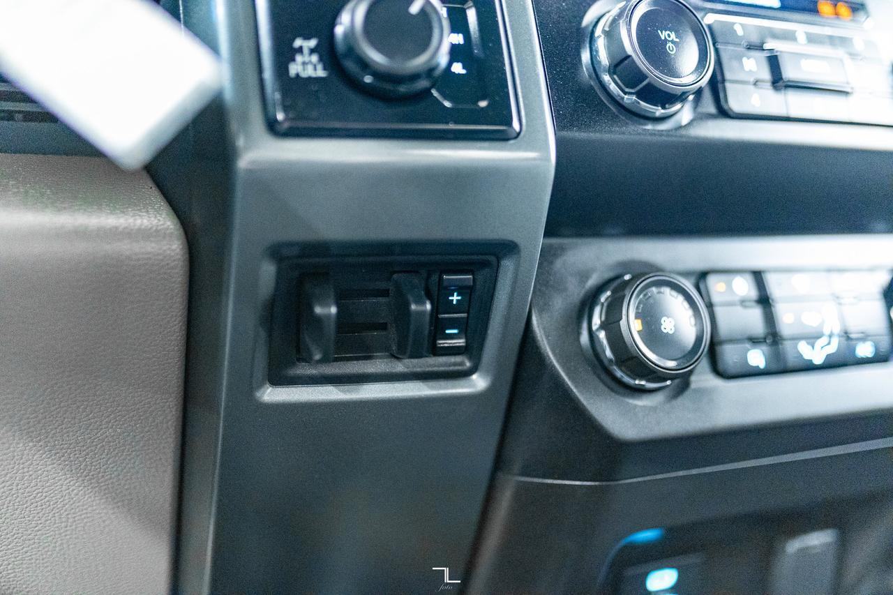 2022 Ford F-350 4x4 Crew Cab XLT FX4 Longbox PSeat BCam Red Deer AB