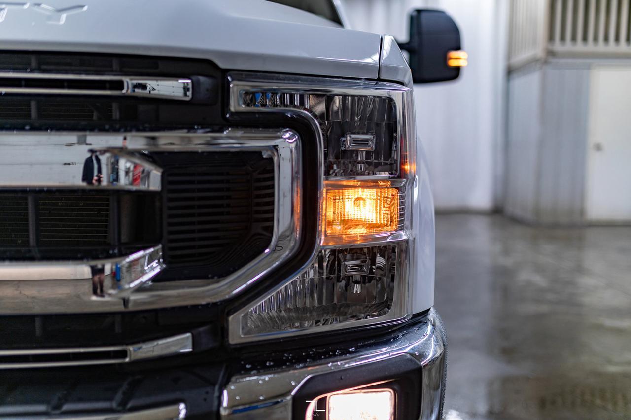 2022 Ford F-350 4x4 Crew Cab XLT Longbox BCam Red Deer AB