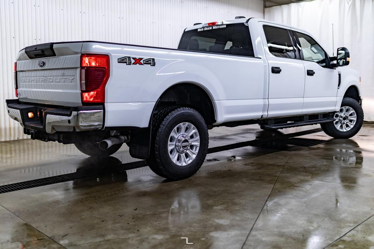 2022 Ford F-350 4x4 Crew Cab XLT Longbox BCam Red Deer AB