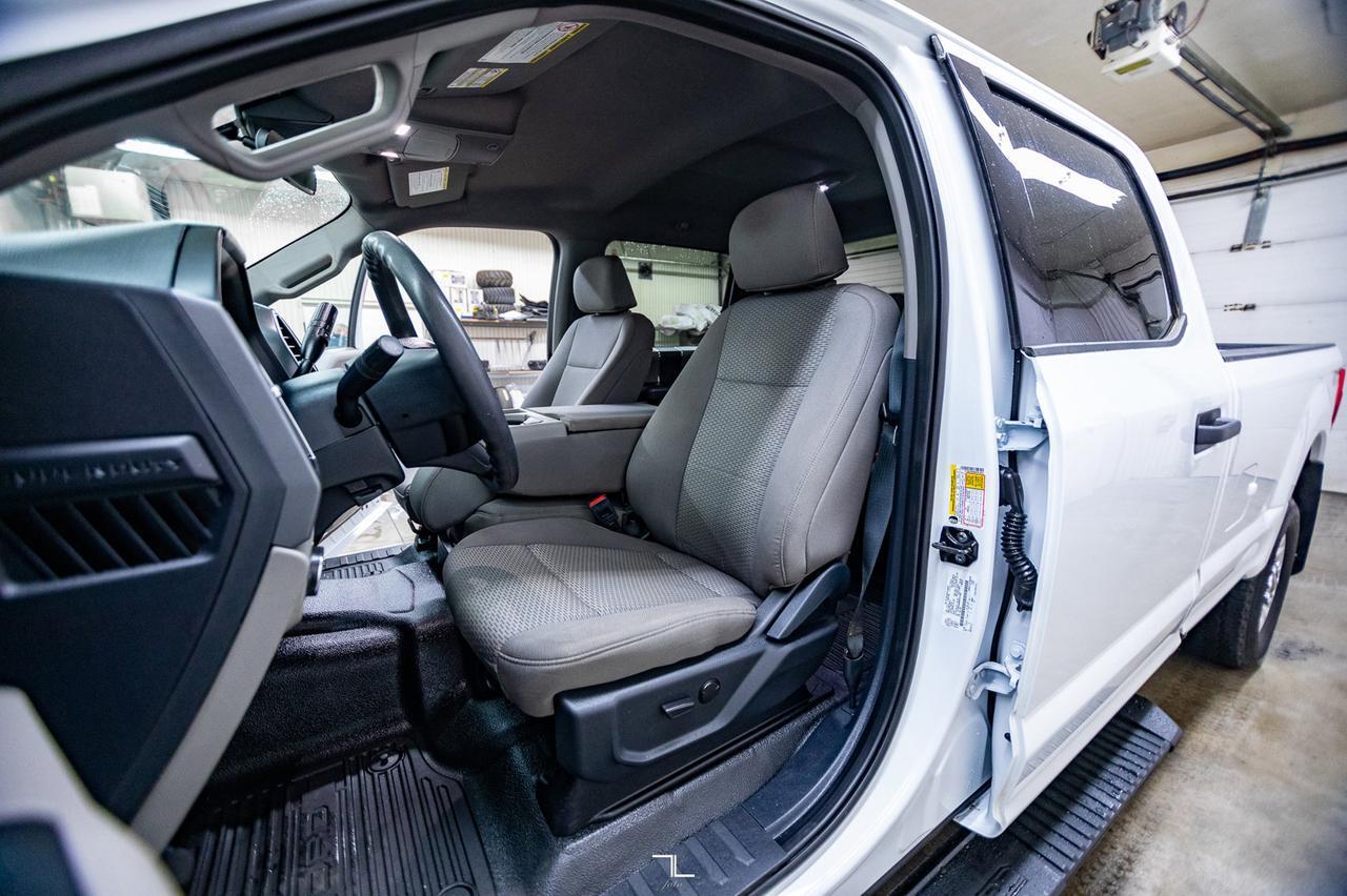 2022 Ford F-350 4x4 Crew Cab XLT Longbox BCam Red Deer AB