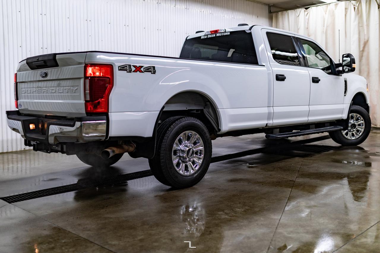 2022 Ford F-350 4x4 Crew Cab XLT Longbox PSeat BCam Red Deer AB