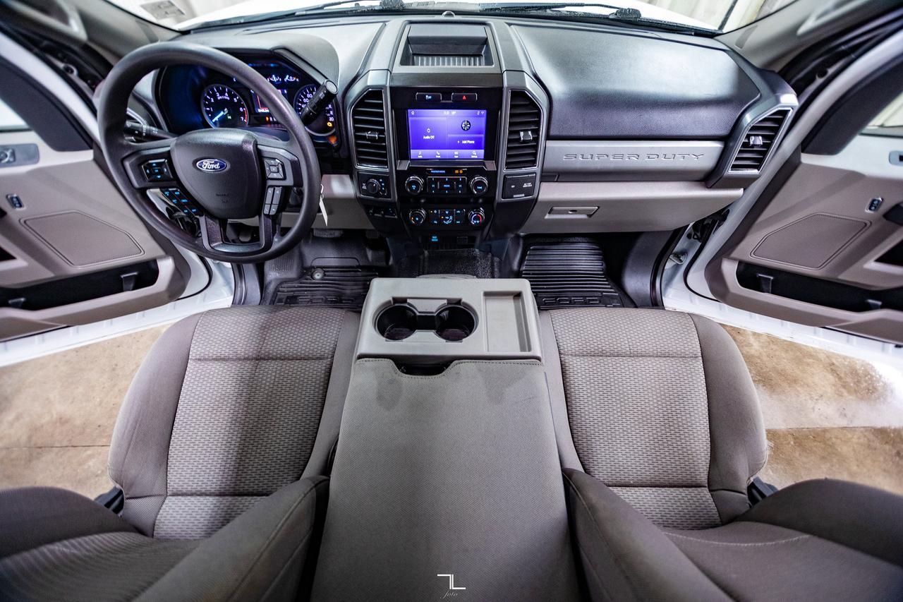 2022 Ford F-350 4x4 Crew Cab XLT Longbox PSeat BCam Red Deer AB