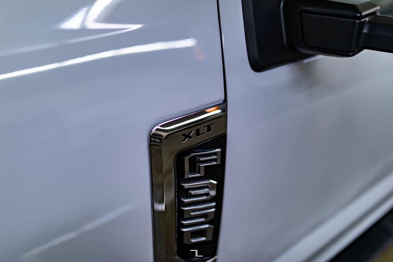 2022 Ford F-350 4x4 Crew Cab XLT Longbox PSeat BCam Red Deer AB