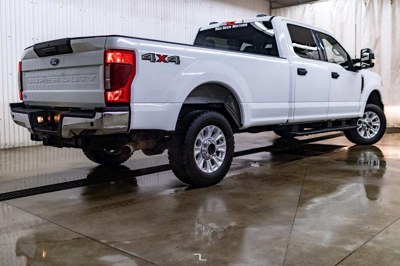 2022 Ford F-350 4x4 Crew Cab XLT Longbox PSeat BCam Red Deer AB
