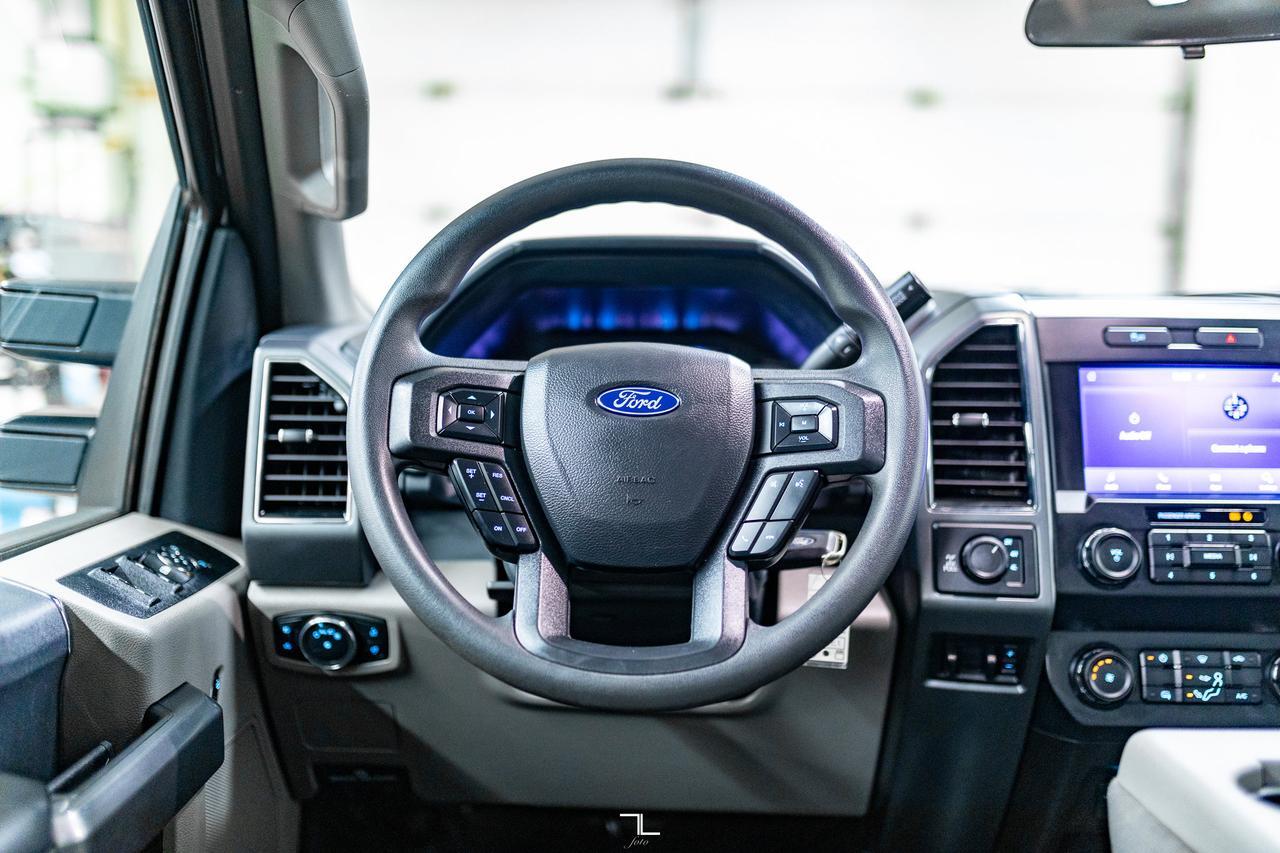 2022 Ford F-350 4x4 Crew Cab XLT Longbox PSeat BCam Red Deer AB