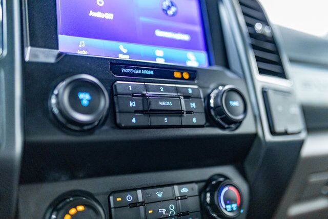 2022 Ford F-350 4x4 Crew Cab XLT Longbox PSeat BCam Red Deer AB