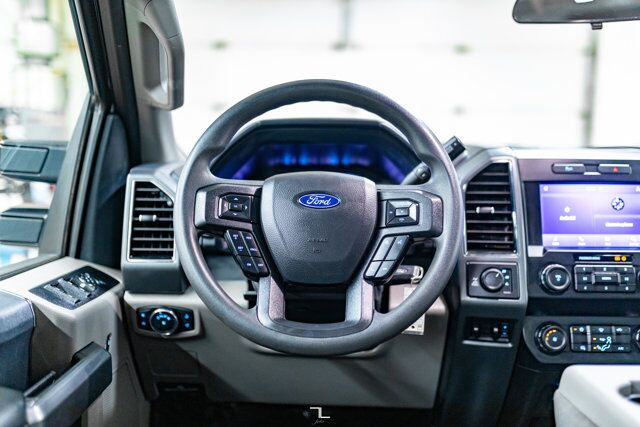 2022 Ford F-350 4x4 Crew Cab XLT Longbox PSeat BCam Red Deer AB