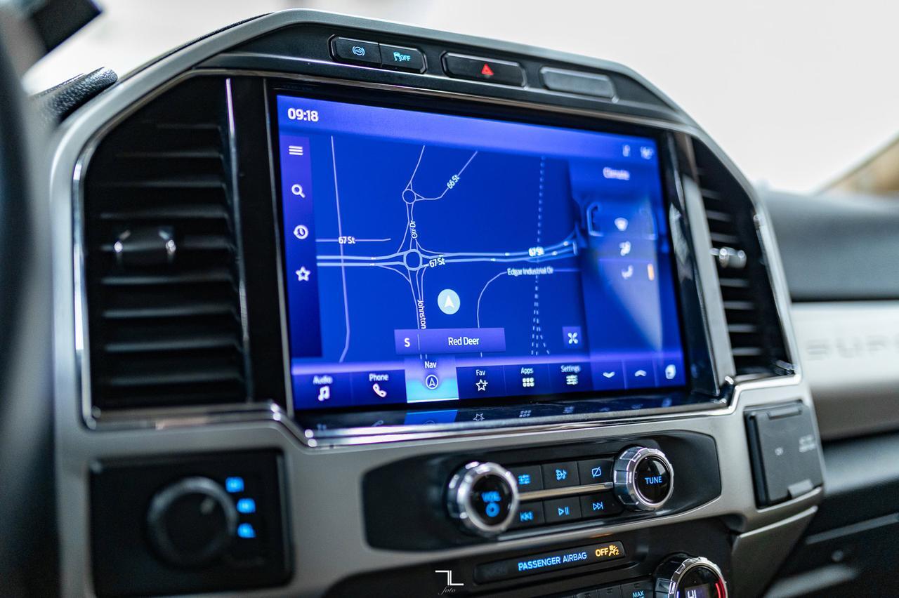 2022 Ford F-350 4x4 Super Cab Lariat Deck Dually Diesel Leather Nav BCam Red Deer AB