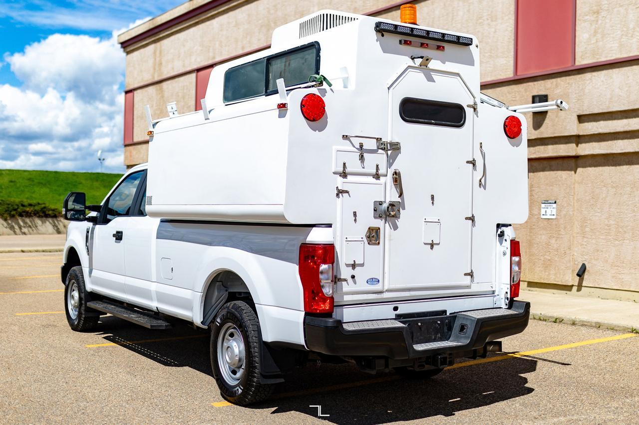 2022 Ford F-350 4x4 Super Cab XL Longbox Canopy BCam Red Deer AB