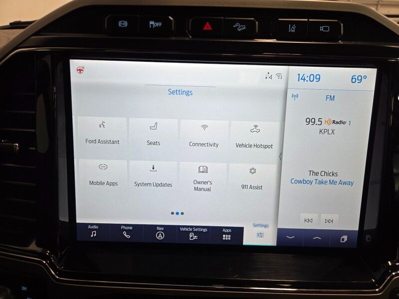 2022 Ford F-350 King Ranch 4WD Dually 6.7L Diesel GPS Sunroof FREE WARRANTY Call (682)587-6288 Arlington TX