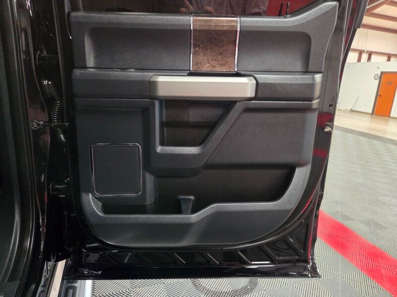 2022 Ford F-350 Lariat Dually 4WD 6.7L Diesel Sunroof Gooseneck NEW TIRES FREE WARRANTY Call (682)587-6288 Arlington TX