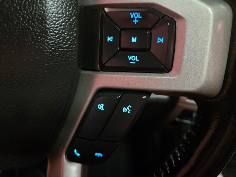 2022 Ford F-350 Lariat Dually 4WD 6.7L Diesel Sunroof Gooseneck NEW TIRES FREE WARRANTY Call (682)587-6288 Arlington TX