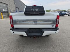 2022 Ford F-350 Super Duty 4x4 Crew Cab Platinum SRW Fond du Lac WI