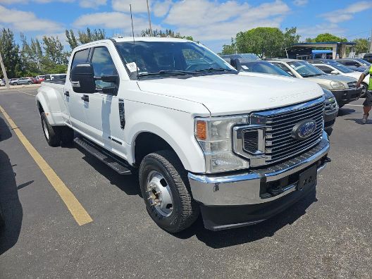 2022 Ford F-350 XLT  Long Bed DRW