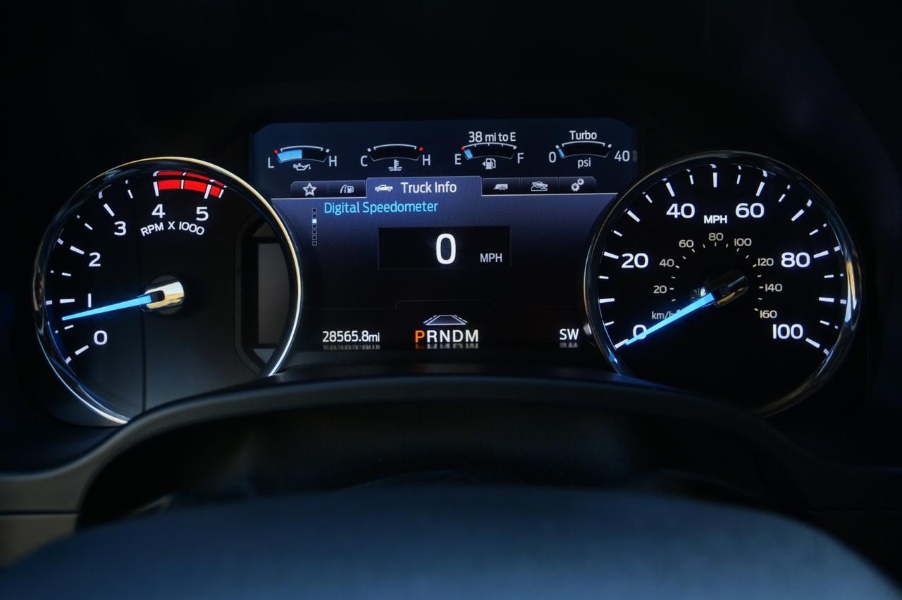 2022 Ford F-350SD LARIAT 4X4 / Wheels & Tires Upgrade / V8 Diesel! Lincolnton NC