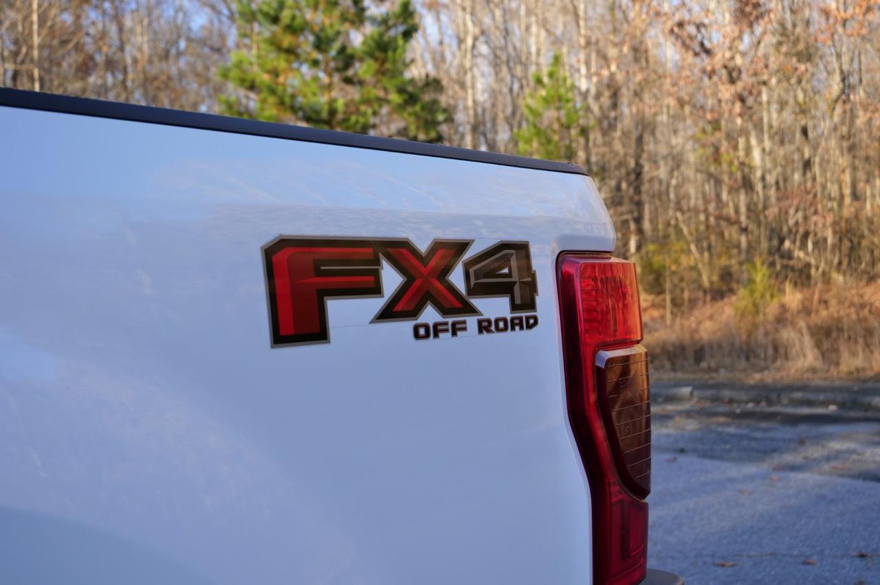 2022 Ford F-350SD LARIAT 4X4 / Wheels & Tires Upgrade / V8 Diesel! Lincolnton NC